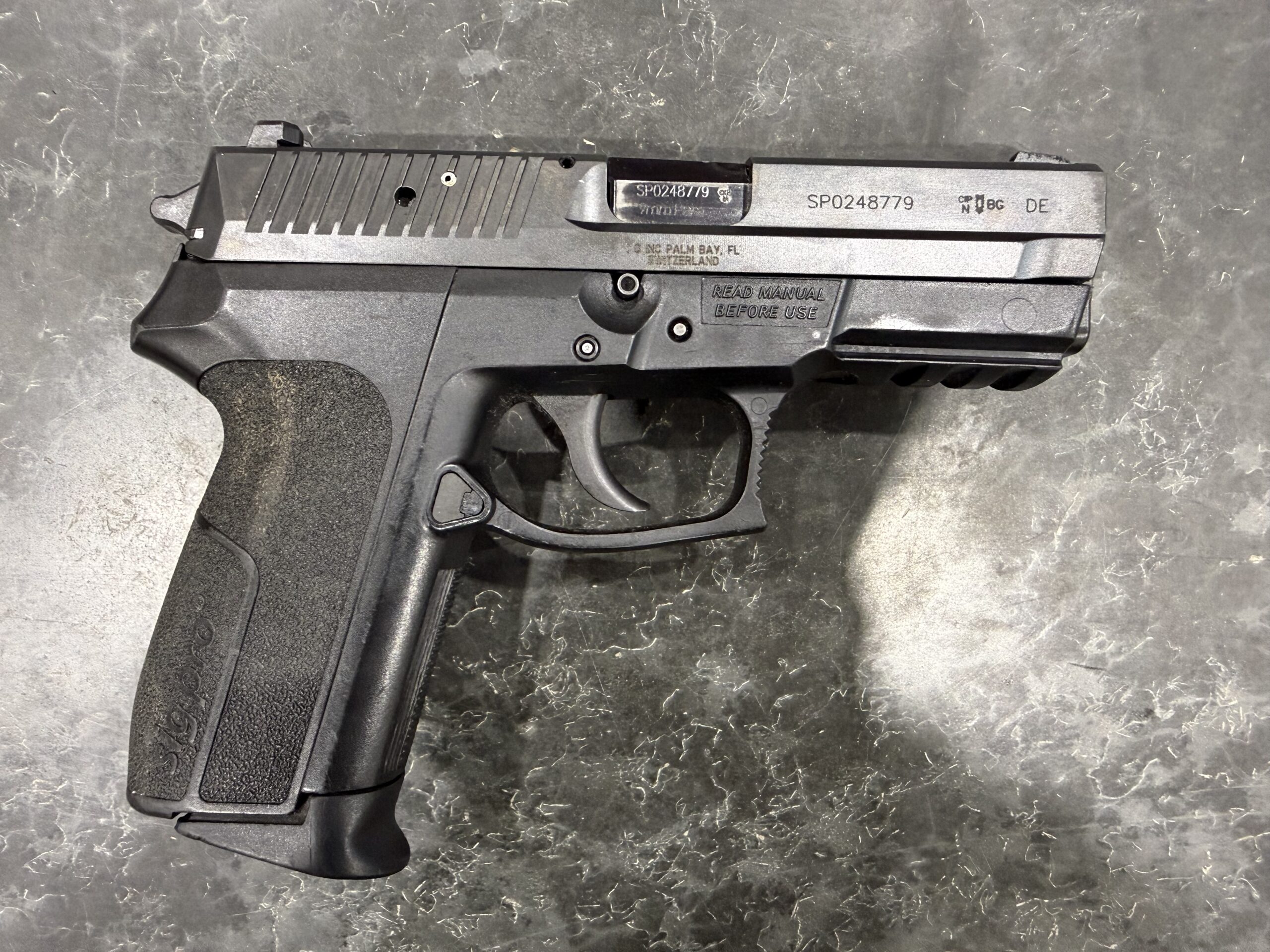 Swiss Lucerne Police-Marked SIG Sauer SP2022, 9mm Parabellum